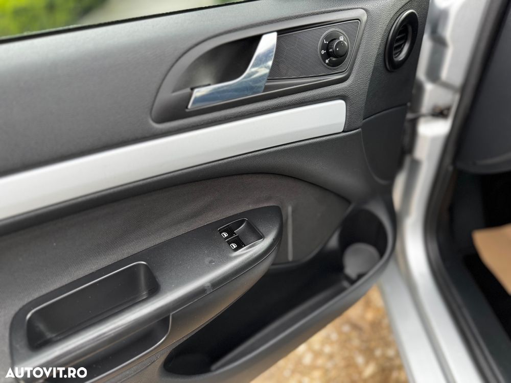 Skoda Octavia 1.6 TDI Ambiente - 8