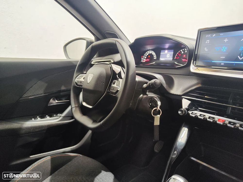 Peugeot 2008 1.2 PureTech Style - 32