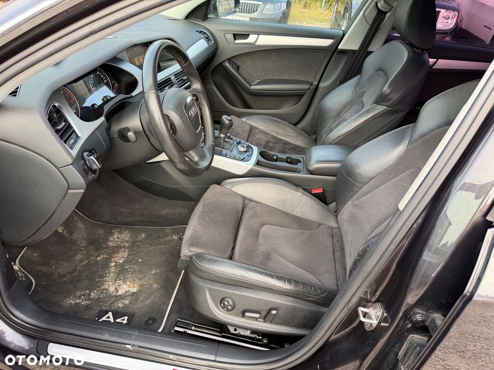 Audi A4 Limousine - 28