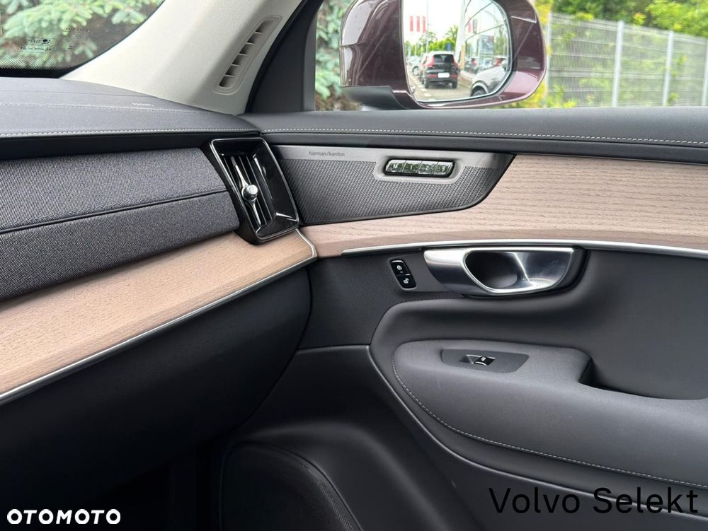 Volvo XC 90 - 32