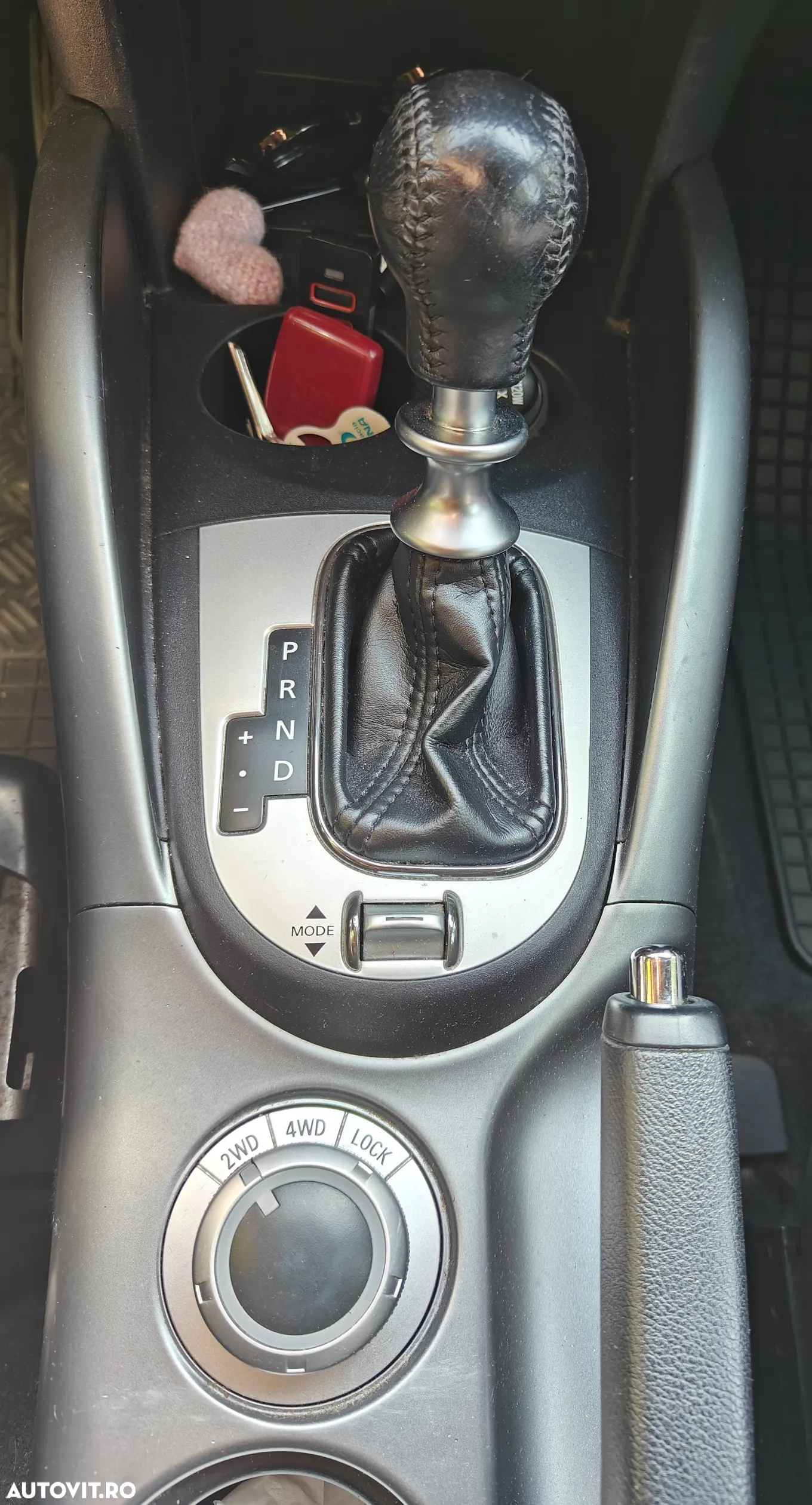 Mitsubishi Outlander - 11