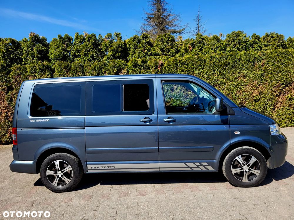 Volkswagen Multivan - 5