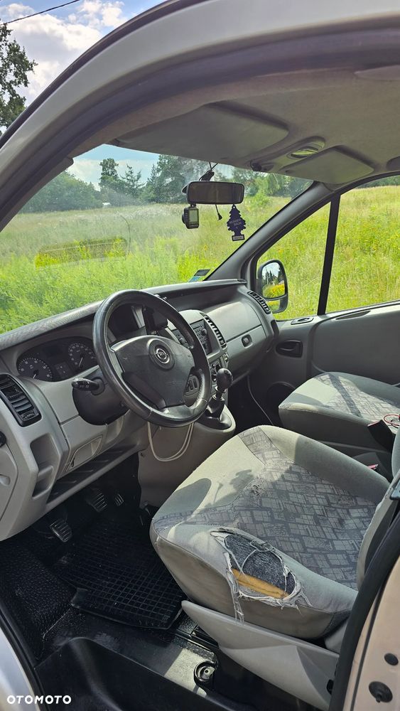 Opel Vivaro - 12