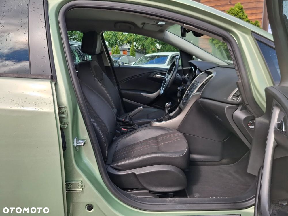 Opel Astra 1.4 Turbo Sports Tourer 150 Jahre - 26