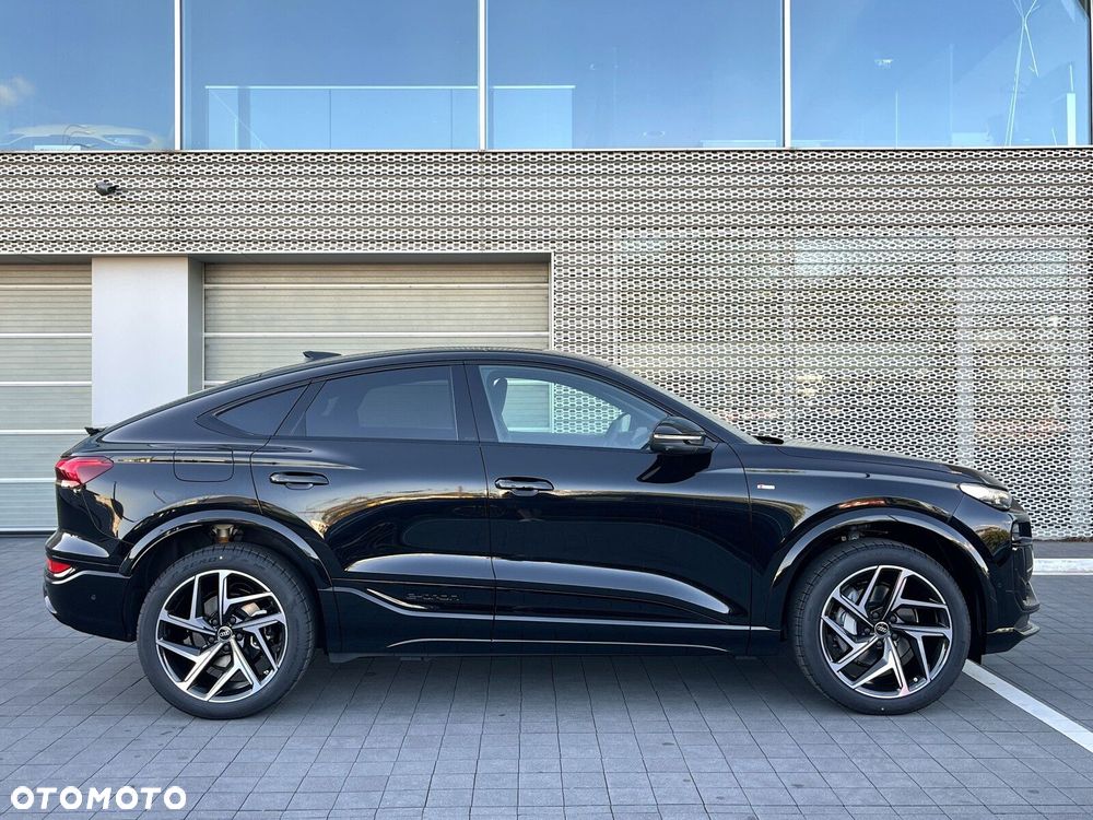 Audi Q6 e-tron - 8