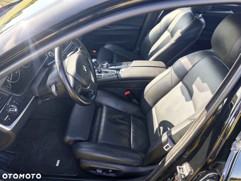 BMW Seria 5 530d xDrive - 21