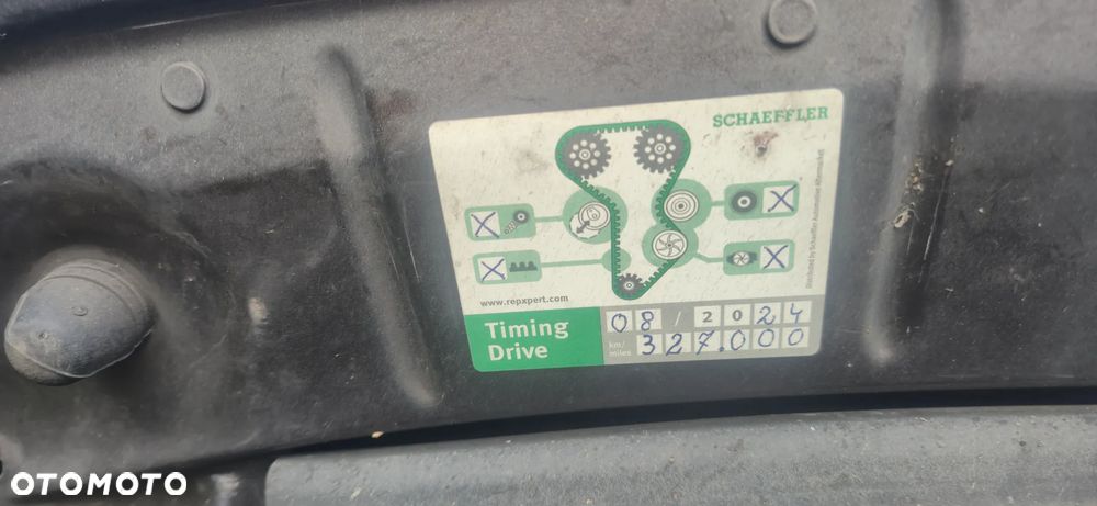 Volkswagen Golf 1.6 TDI DPF MATCH - 19