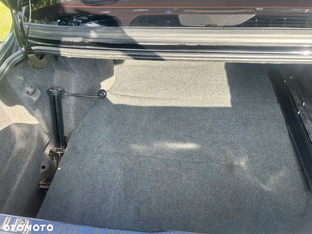 BMW Seria 3 316i - 10