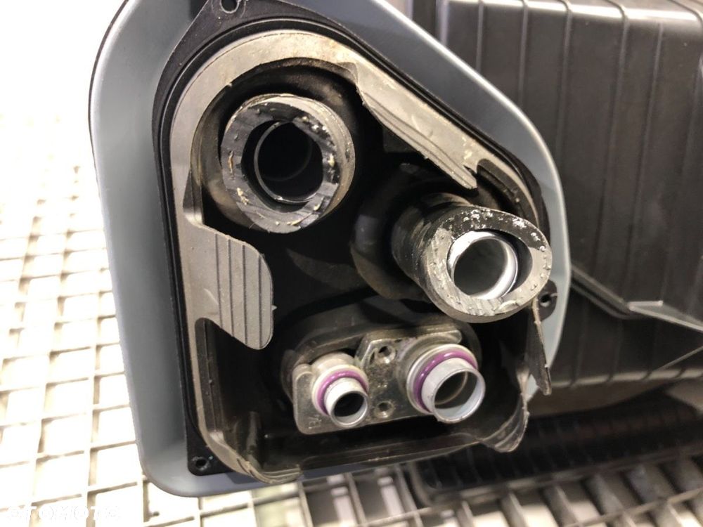 NAGRZEWNICA KOMPLETNA KOMBAJN  BMW 5 (G30, F90) 2016 - 2022 M5 Competition 460 kW [625 KM] benzyna - 6