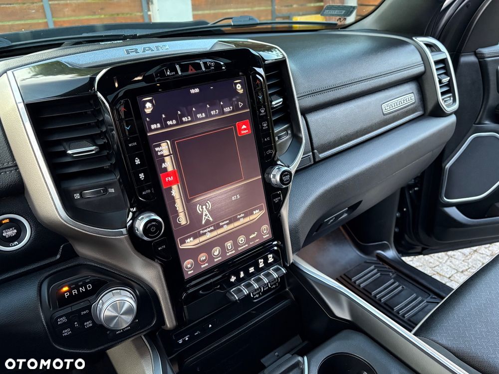 Dodge RAM 1500 5.7 4x4 - 35