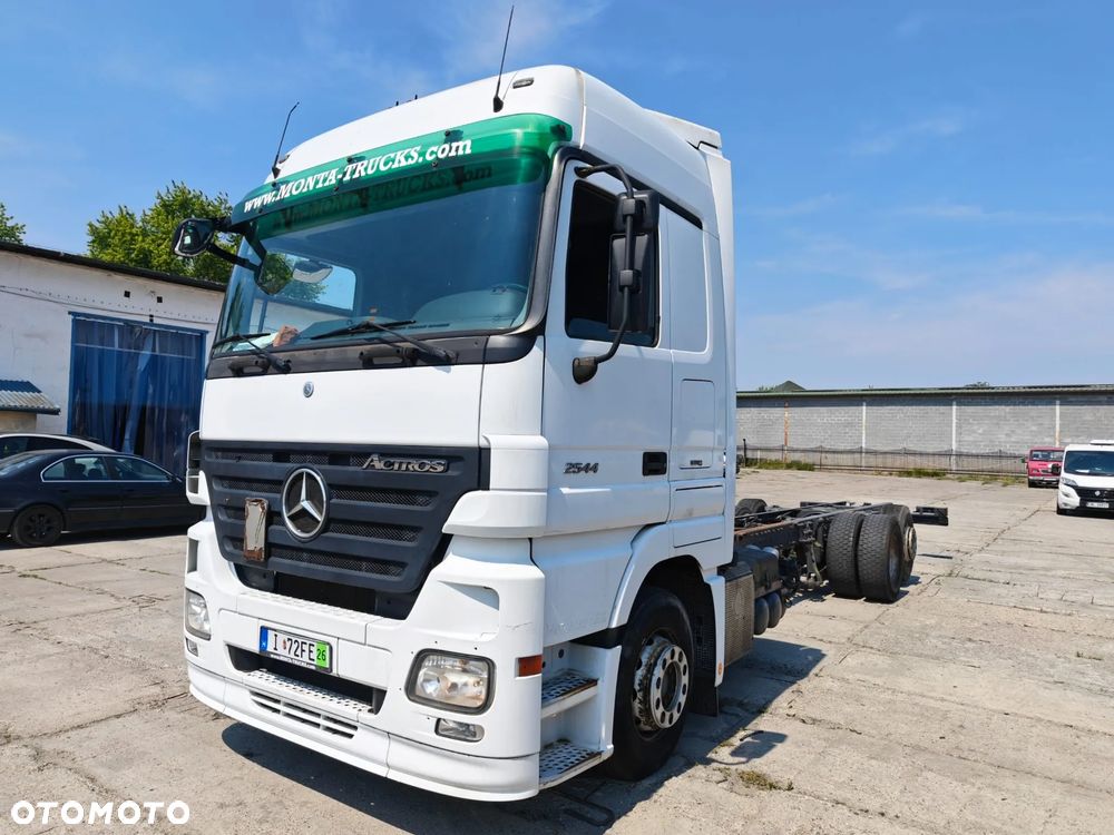Mercedes-Benz Actros 2544L 6x2 - 1