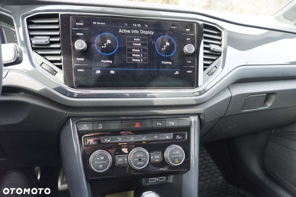 Volkswagen T-Roc - 15