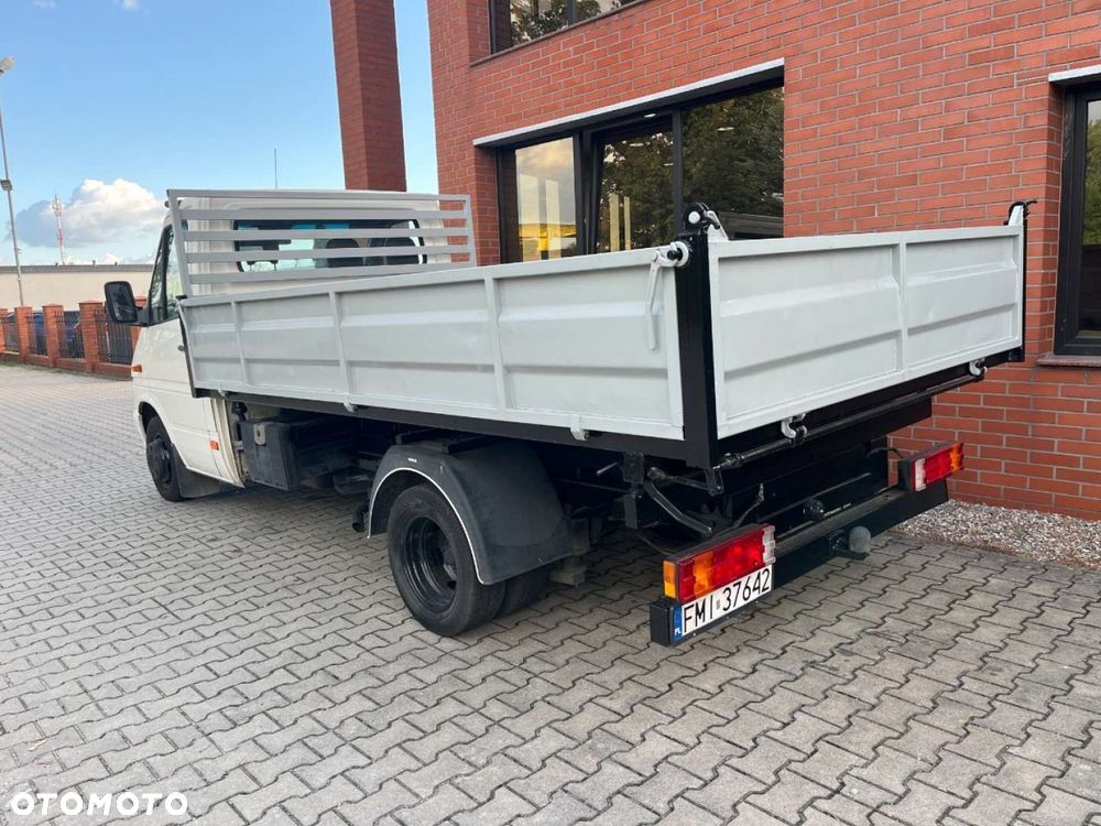 Mercedes-Benz Sprinter - 3