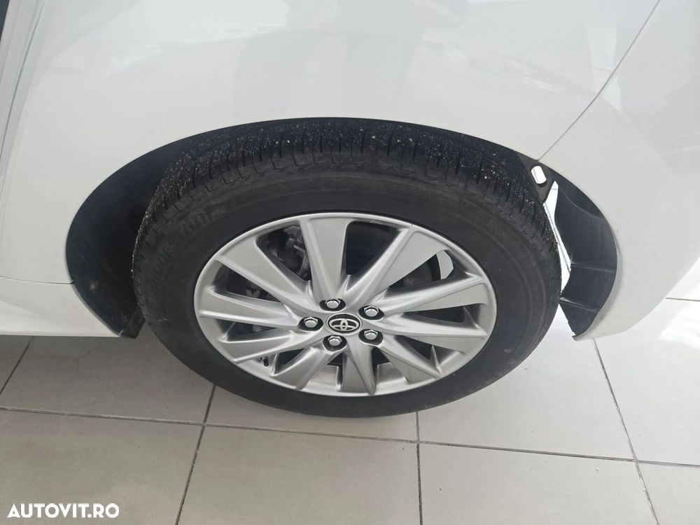 Toyota Yaris 1.5 VVT-i HSD Exclusive Elegant - 17