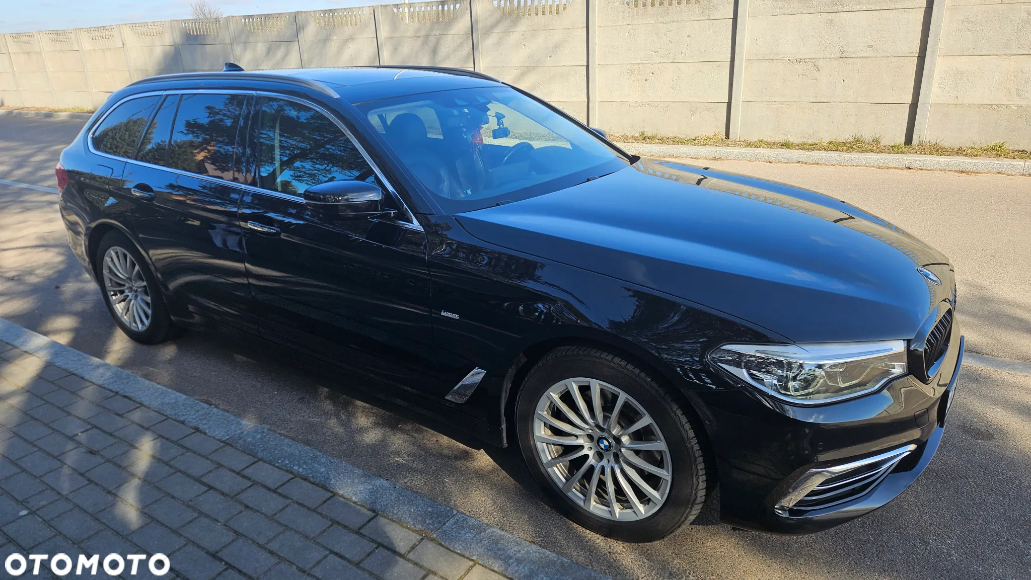BMW Seria 5 520d Touring Luxury Line - 4