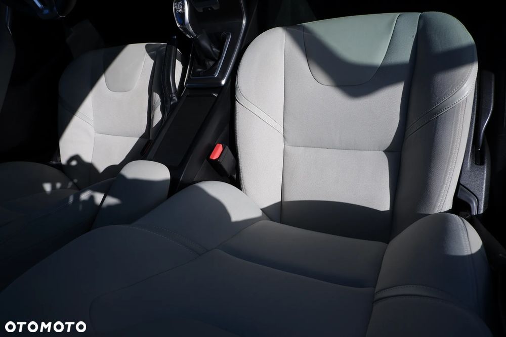 Volvo V40 D2 Momentum - 8