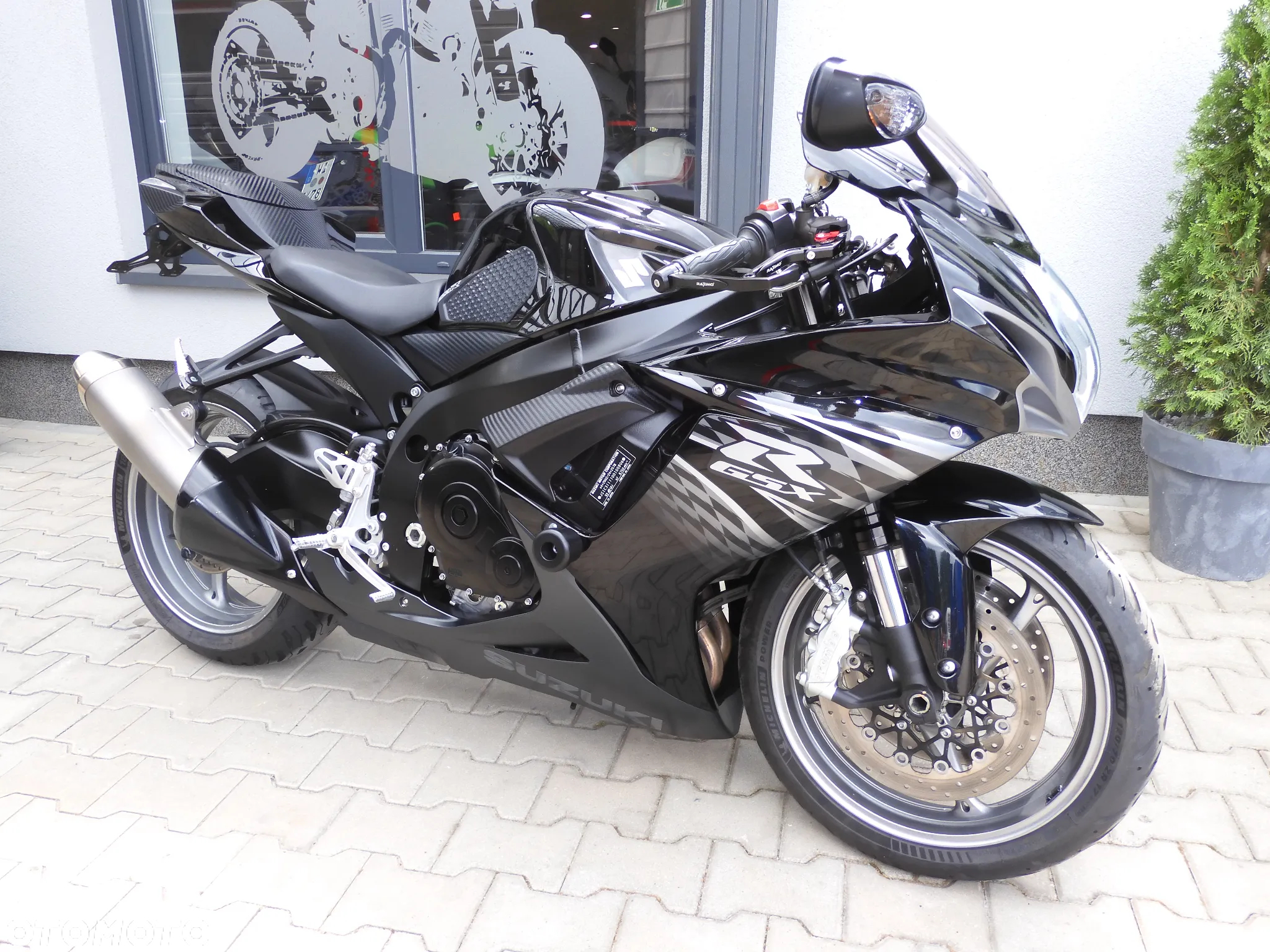 Suzuki GSX-R - 2