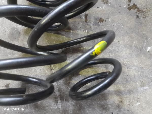 Mola Suspensao Tras Toyota Yaris (_P9_) - 4