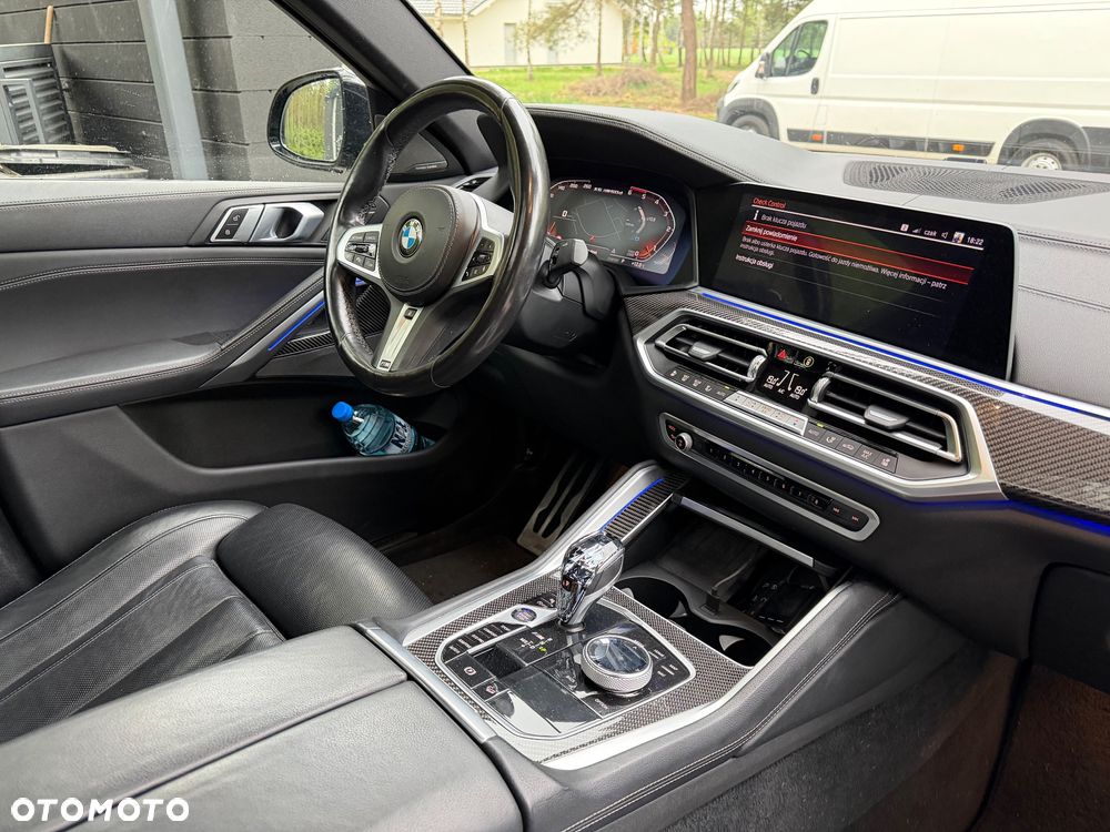 BMW X6M M50d - 12
