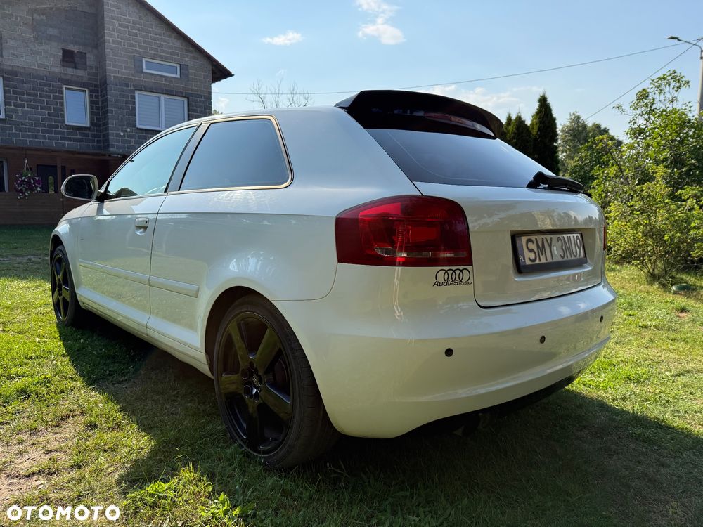Audi A3 3-drzwiowe 1.6 Ambition - 2