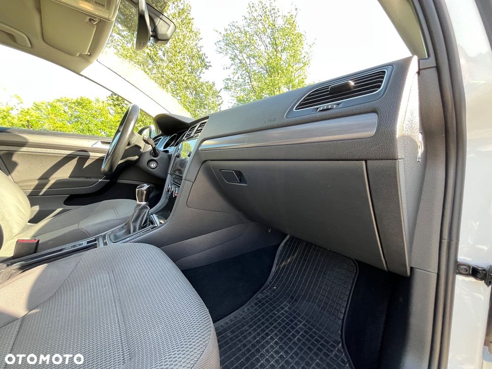 Volkswagen Golf 1.6 TDI BMT Comfortline - 24