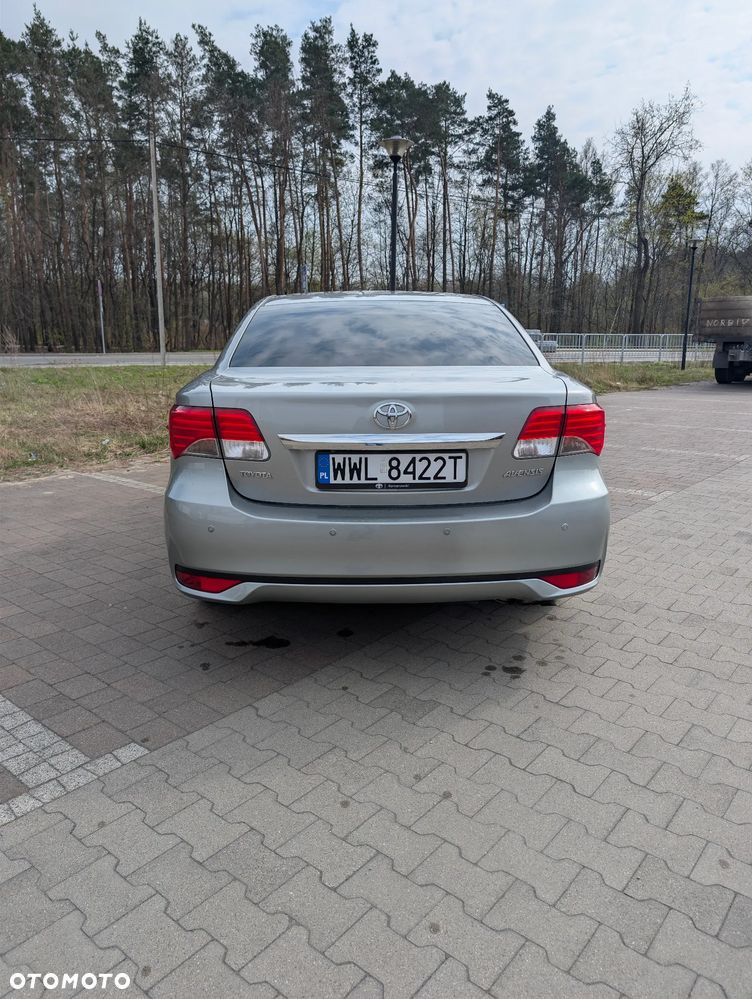 Toyota Avensis 1.8 Sol plus - 6