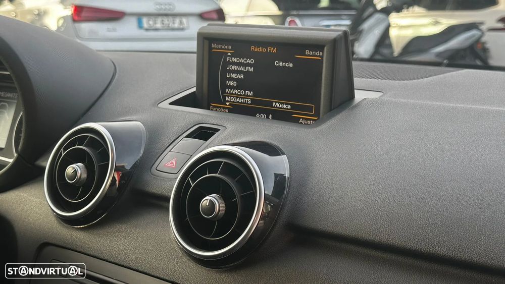 Audi A1 1.6 TDI S tronic Ambition - 12