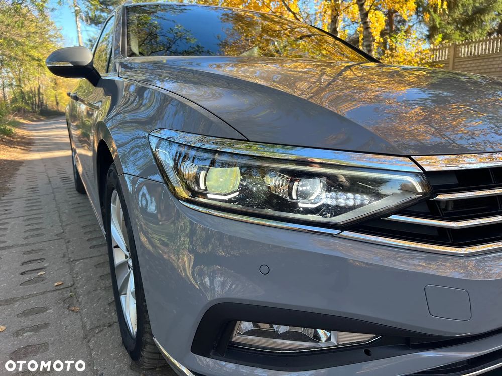 Volkswagen Passat 2.0 TDI Elegance DSG - 2