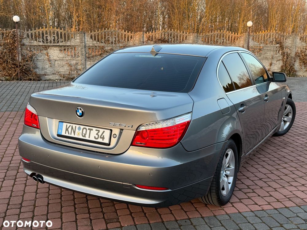 BMW Seria 5 525d Edition Lifestyle - 2