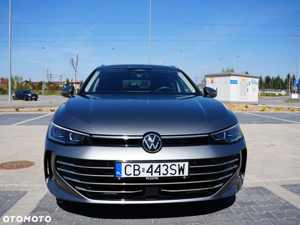 Volkswagen Passat - 8