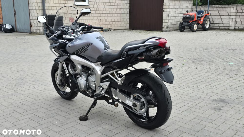 Yamaha FZ6 - 10