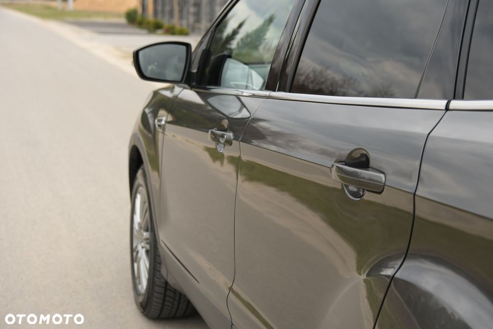 Ford Kuga 2.0 TDCi 4x4 Titanium - 16