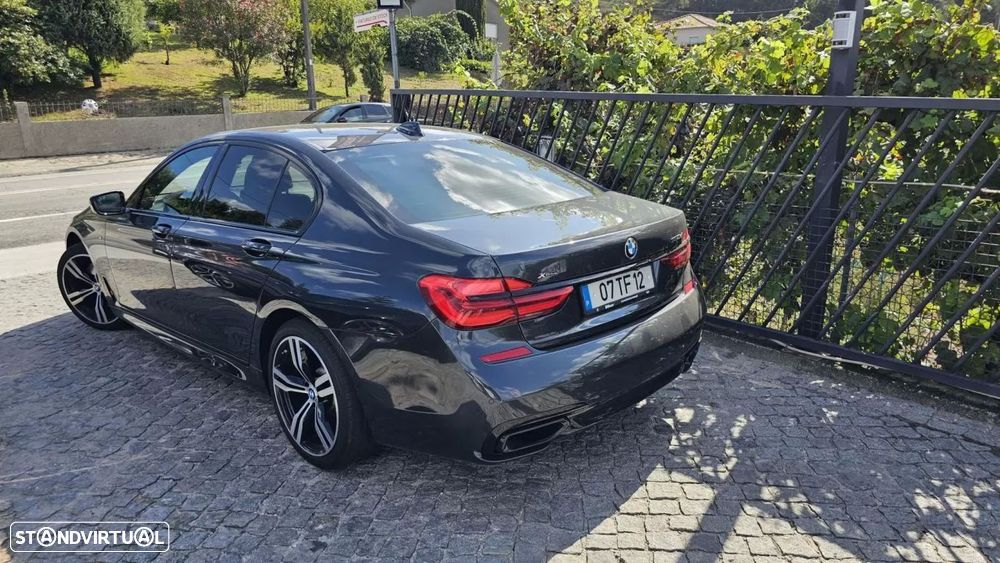 BMW 750 d xDrive Pack M - 9