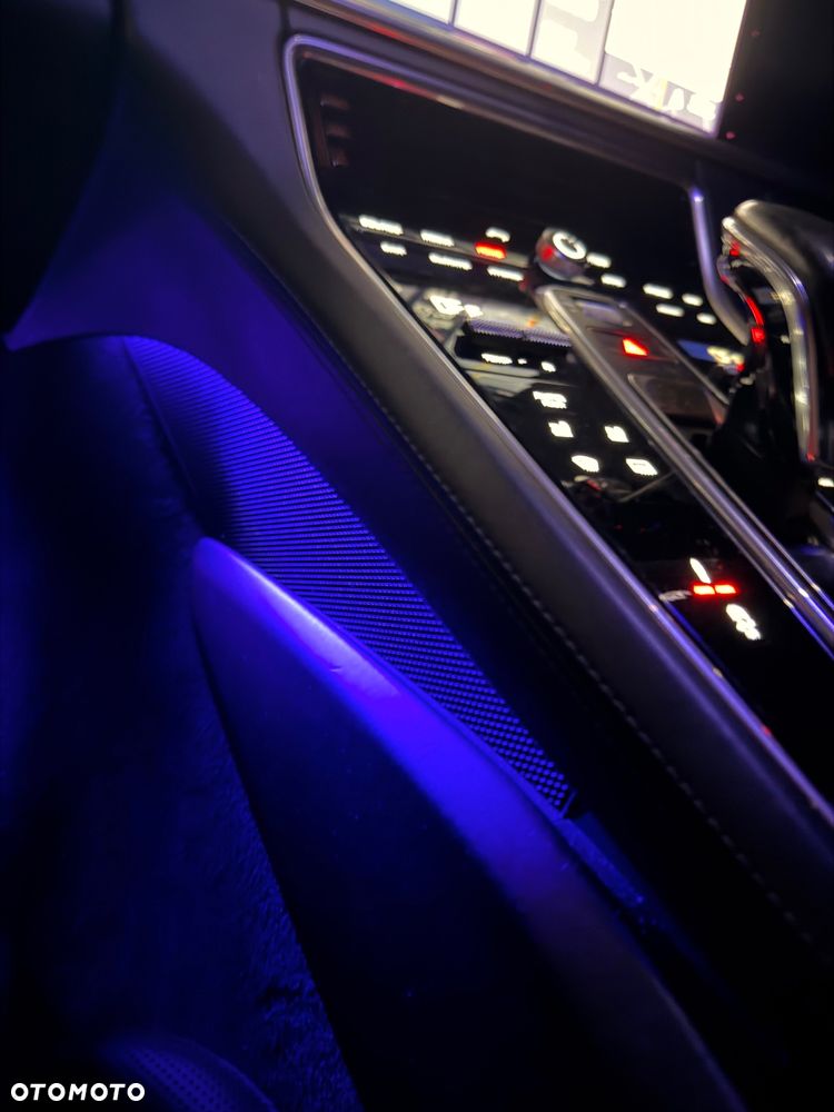 Porsche Panamera 4 E-Hybrid Executive - 27