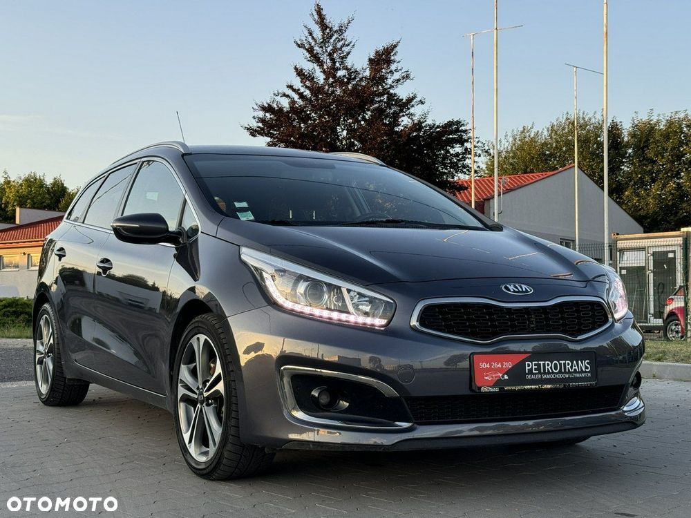 Kia Ceed 1.6 CRDi 136 ISG Platinum Edition - 13