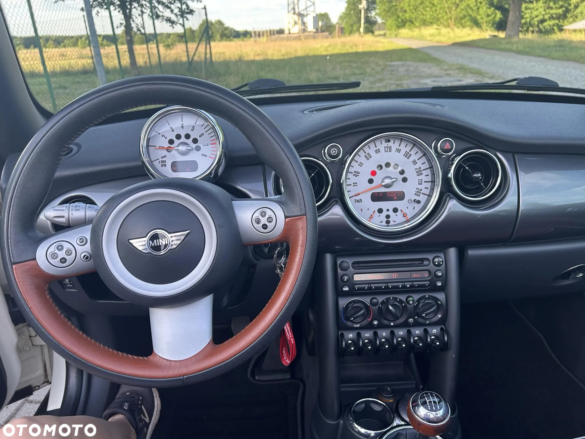 MINI Cooper Standard - 11