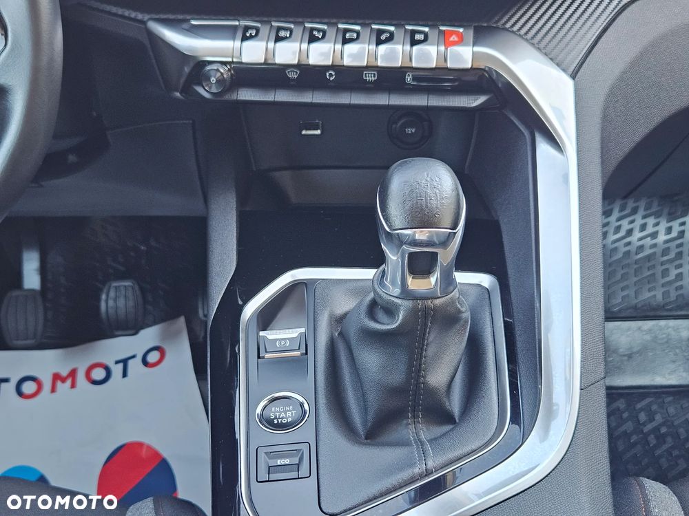 Peugeot 5008 1.2 PureTech Active Pack S&S - 33