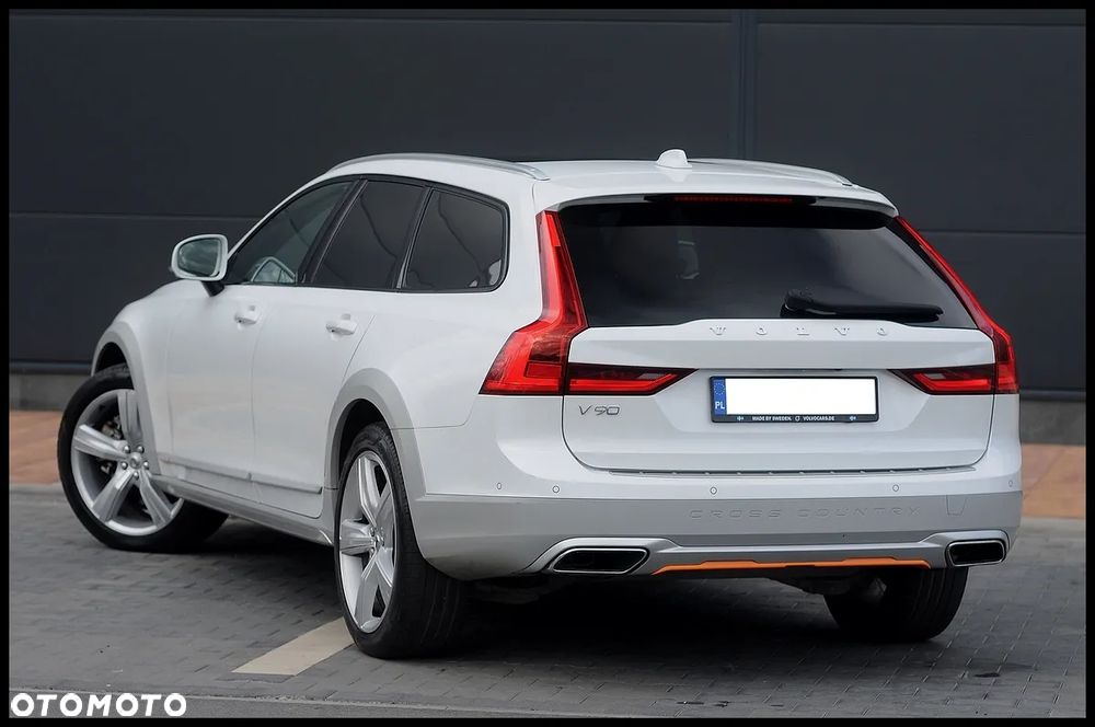 Volvo V90 Cross Country D5 AWD Ocean Race - 20