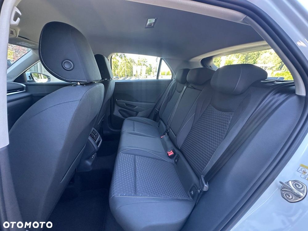 Volkswagen T-Roc 1.5 eTSI Life DSG - 26