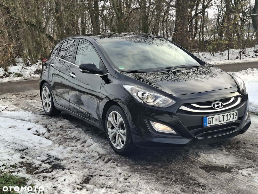 Hyundai i30 blue 1.6 GDI YES Silver - 2