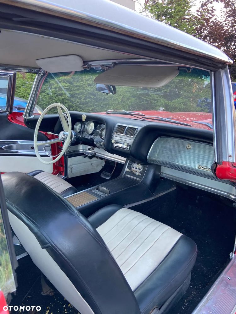 Ford Thunderbird - 7