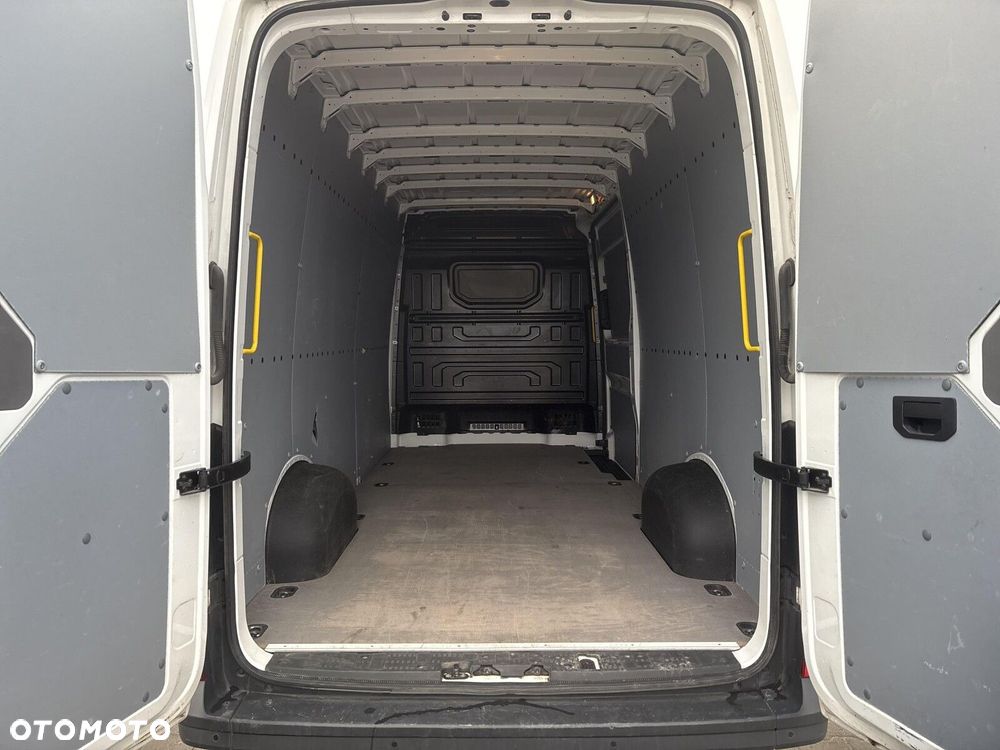 Volkswagen Crafter - 27