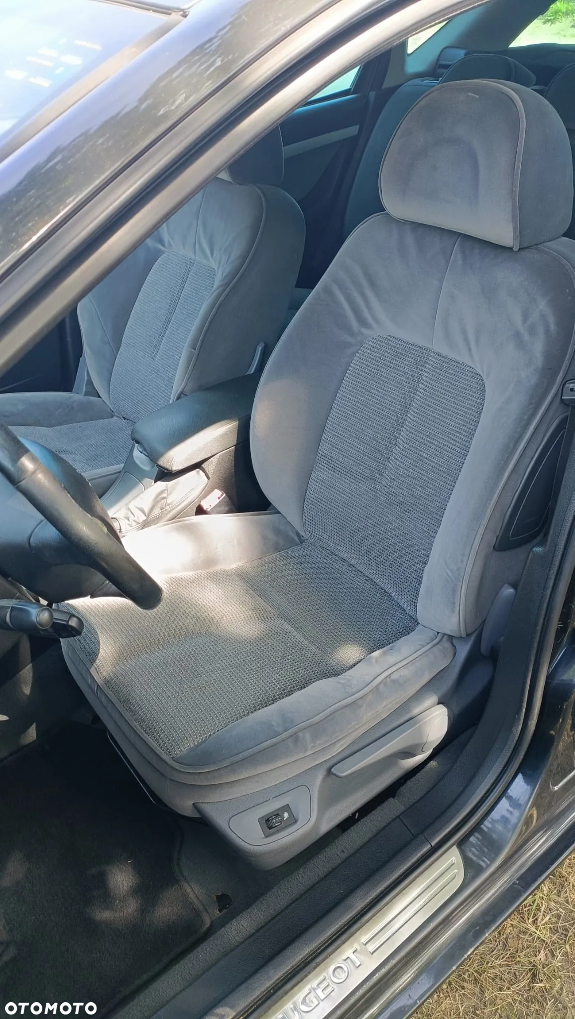 Peugeot 407 - 14