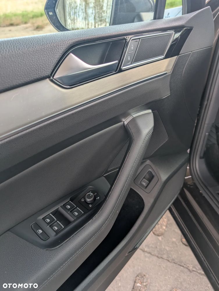 Volkswagen Passat 2.0 TDI BMT Highline DSG - 9