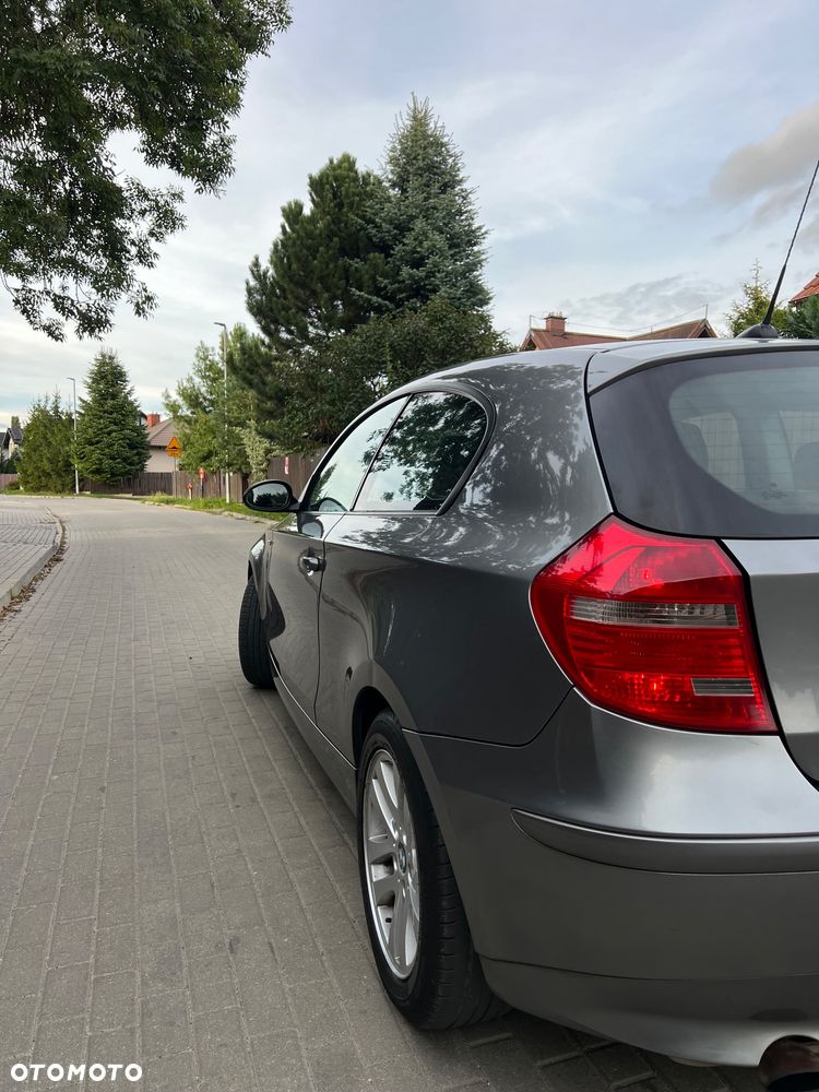 BMW Seria 1 116i - 13
