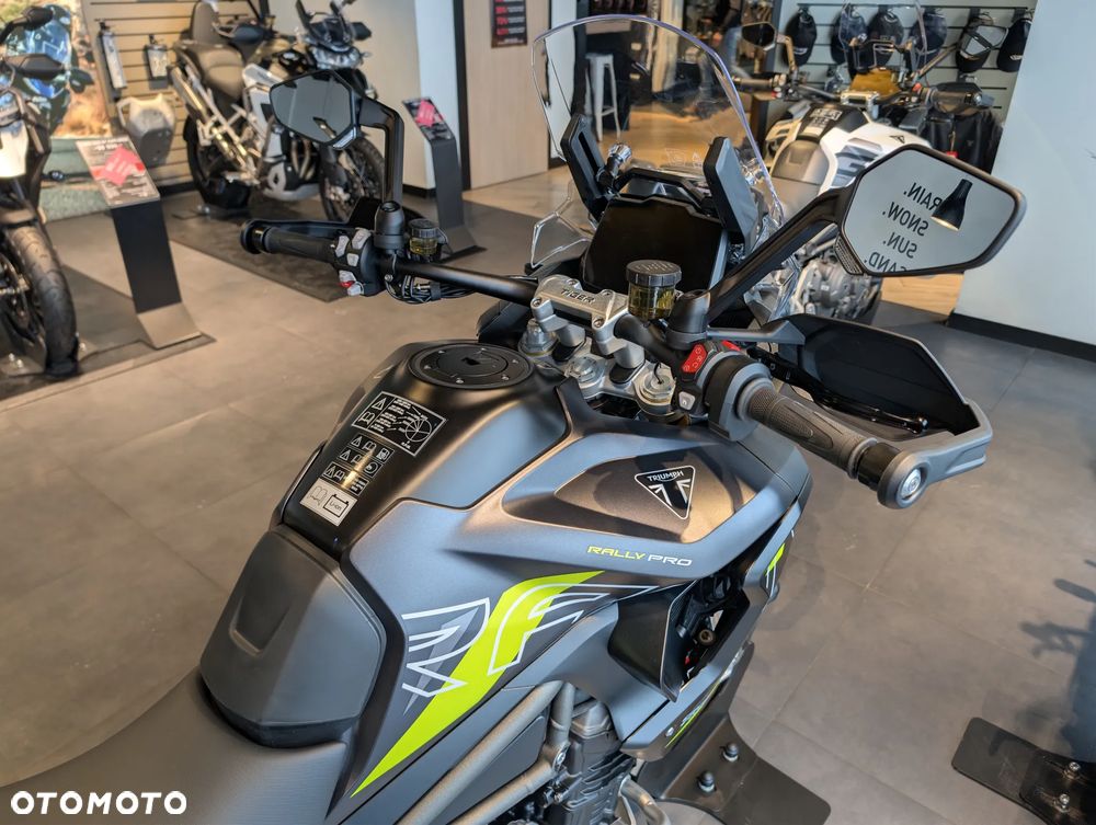 Triumph Tiger - 9