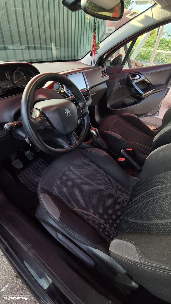 Peugeot 208 1.4 HDi Active - 12