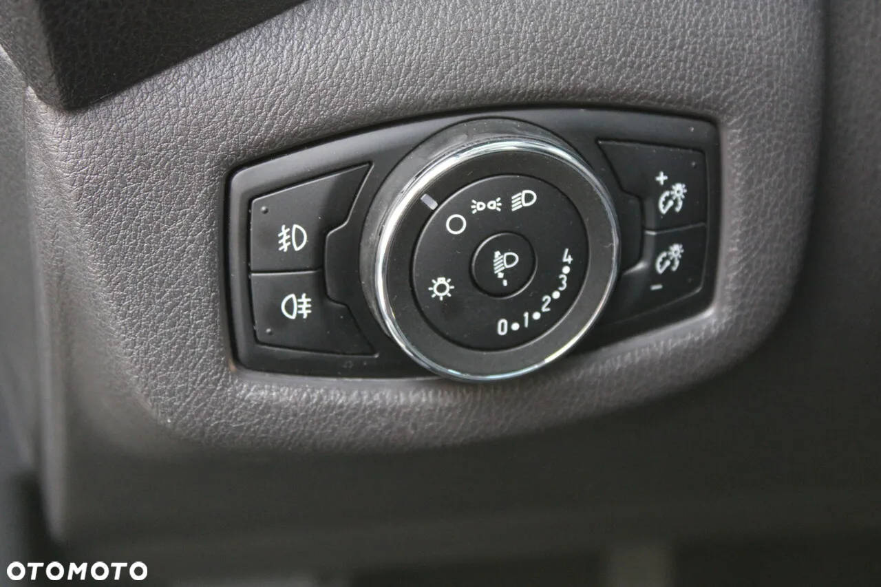 Ford Tourneo Connect 1.0 EcoBoost Start-Stop Trend - 26