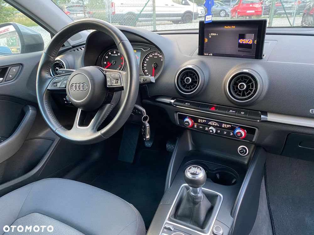 Audi A3 Sportback 30 TFSI - 15