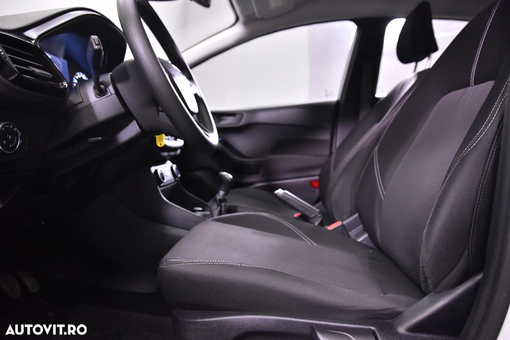 Ford Fiesta 1.1 Titanium - 21